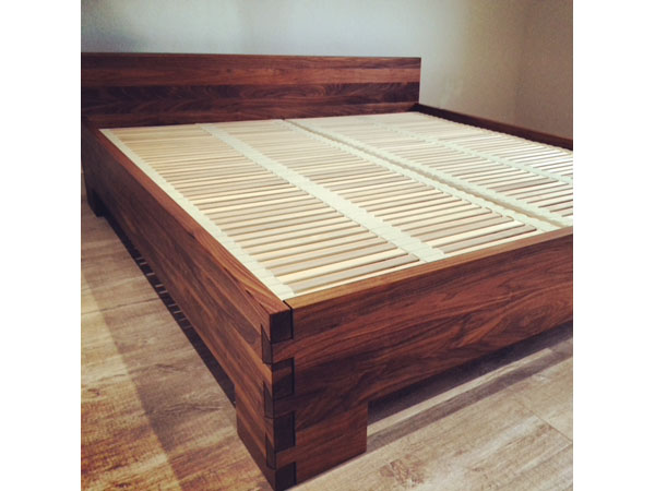 walnut bed